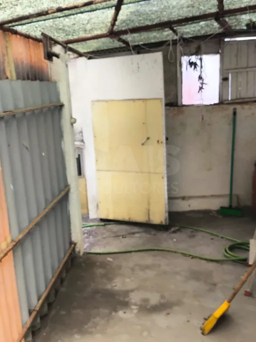 Moradia em Sacavém para remodelação total