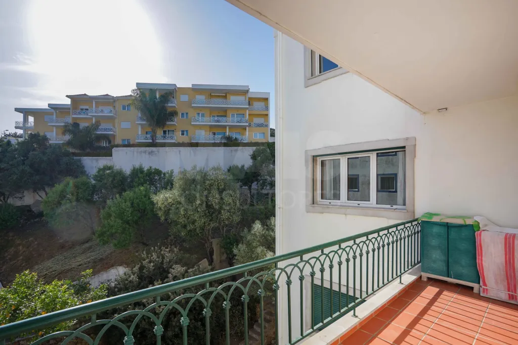 T2 com garagem varandas a 200 metros da praia do túnel em Albufeira