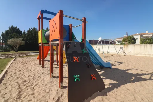 Moradia T4  Condomínio Fechado do Juncalinho