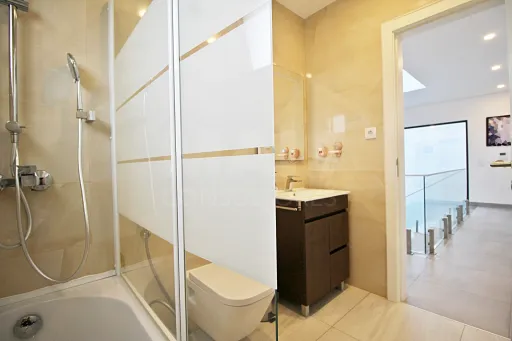 Moradia T5 de Luxo com Piscina