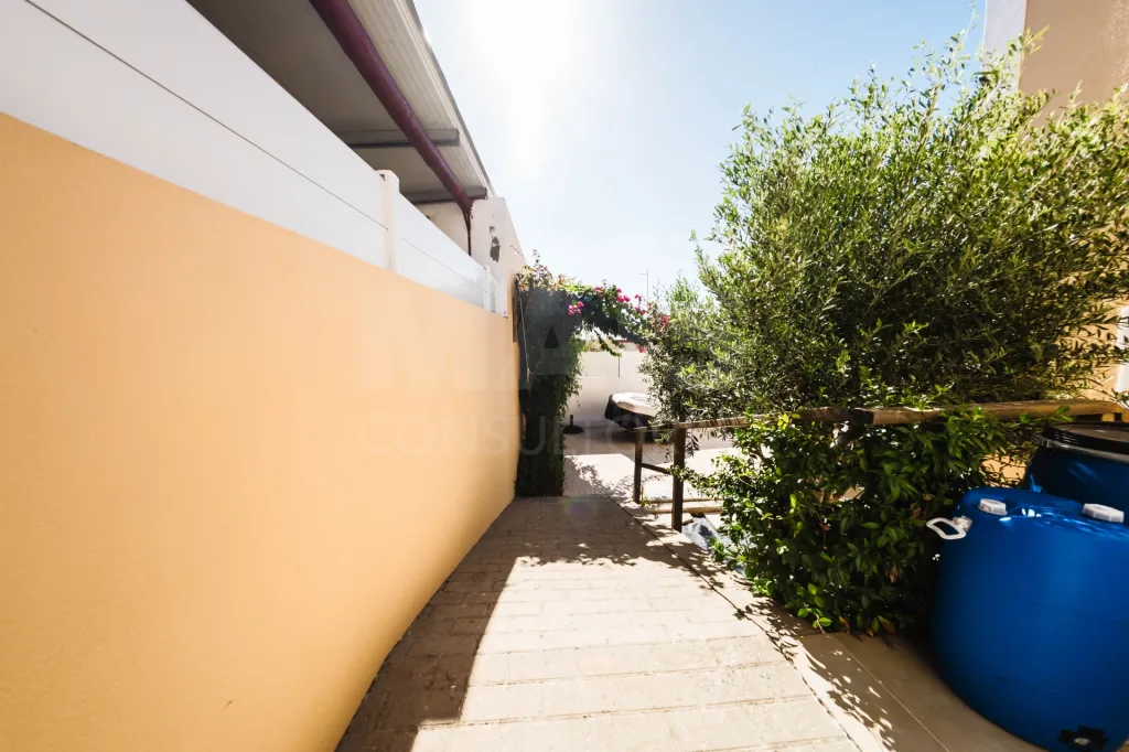 🏡 3-Bedroom House—Furnished and Fully Equipped | Jacuzzi | Garage | Backyard