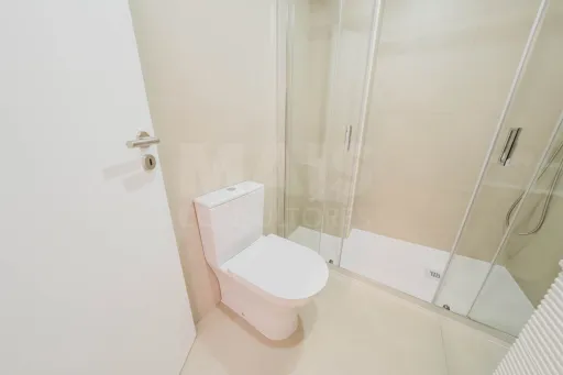 Moradia totalmente remodelada no coração de Peniche!