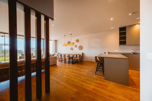 Moradia Geminada T3 Duplex – TownHouse