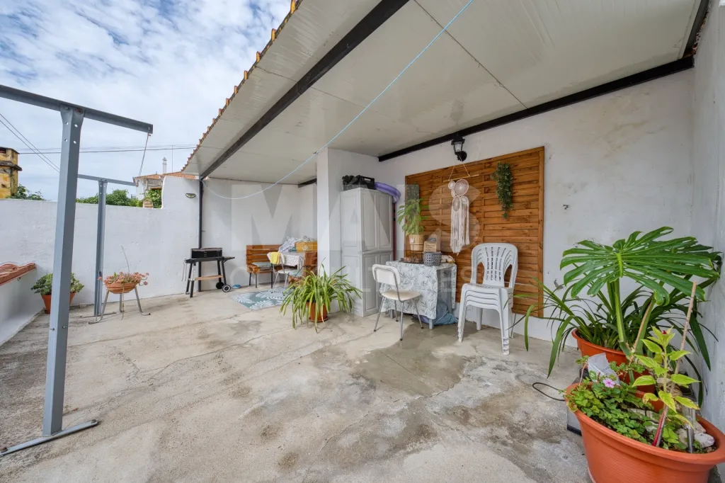 Moradia T3 renovada centro de Coruche
