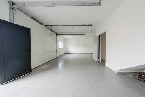 Moradia V3  moderna com piscina, vista de campo e excelente localização  Matas – Lourinhã