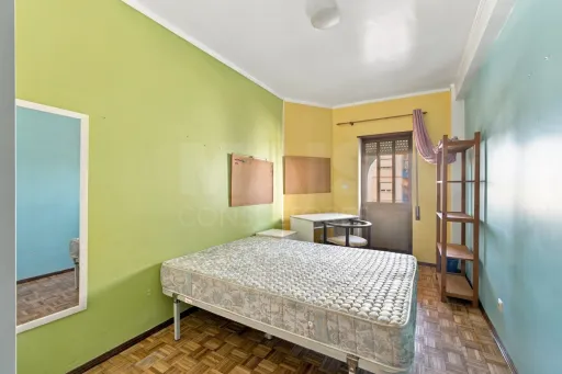 Apartamento T3 com suite e arrecadação em prédio com elevador