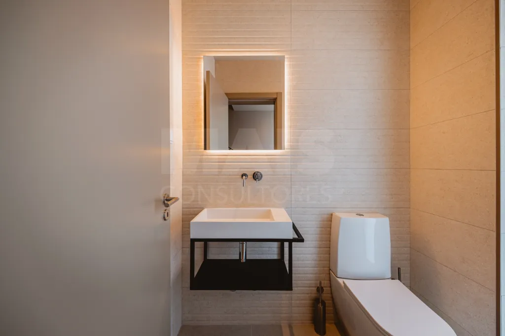 Moradia Geminada T3 Duplex – TownHouse