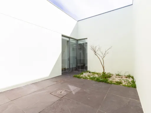 Moradia T4 térrea em Resort exclusivo