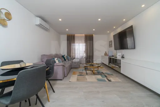 Renovated 4-Bedroom Apartment | 210 m² | Parking and Storage