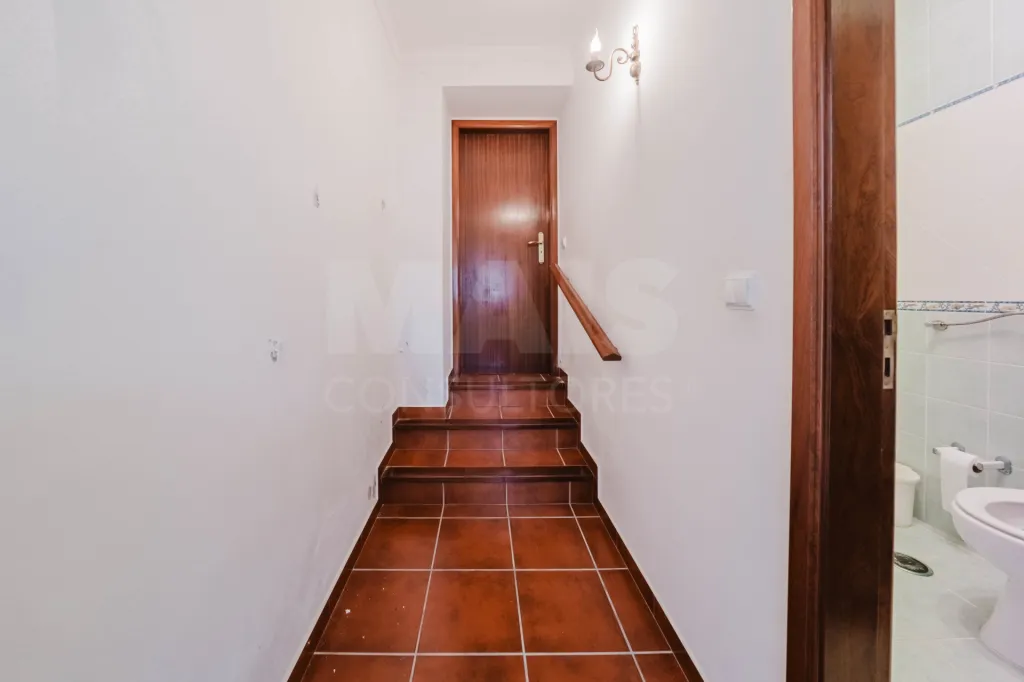Moradia T3 com Logradouro