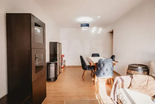 Apartamento T3 - Santo António dos Cavaleiros - Zona do Hospital Beatriz Ângelo