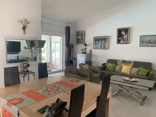 Moradia V3 em Albufeira com piscina