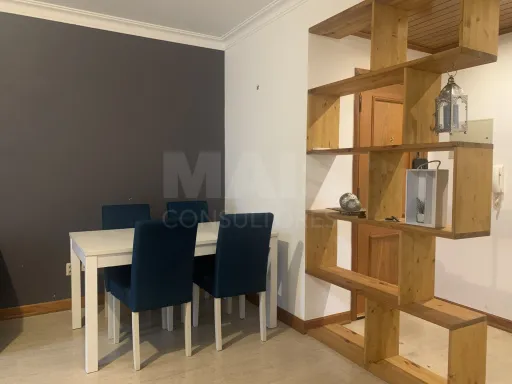 Apartamento T2 em Vale de Santarém
