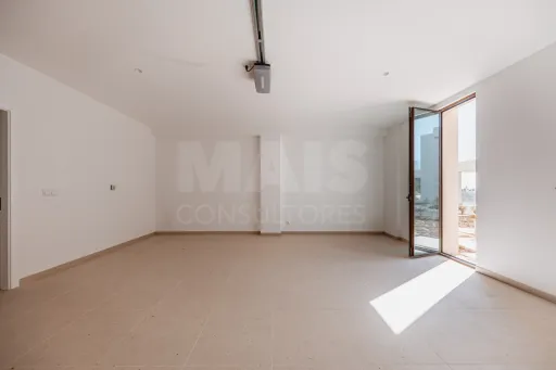 Moradia T5 com Piscina - Vista Golfe e Mar