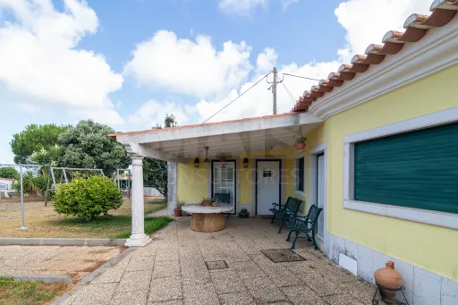Moradia T5 em Cheleiros