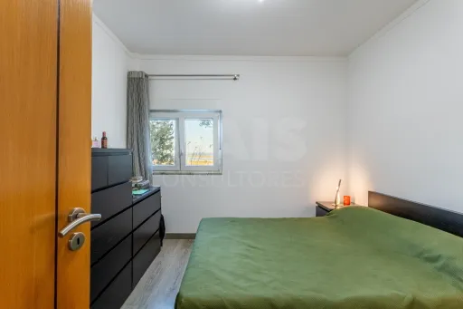T2 Remodelado no Bairro da Covina com vista rio