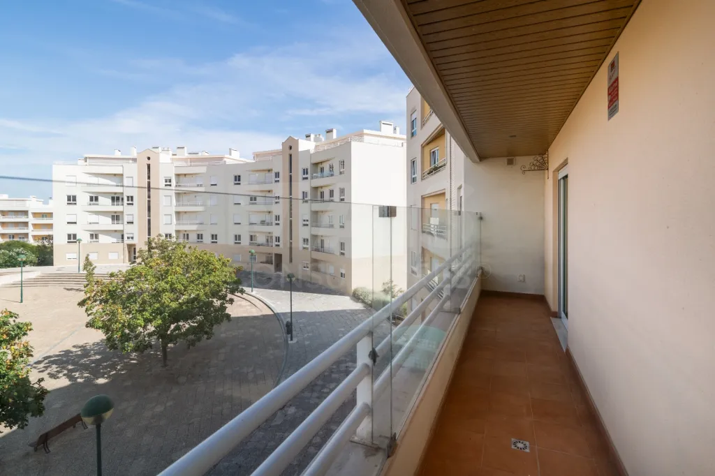 3 bedroom apartment in Algés