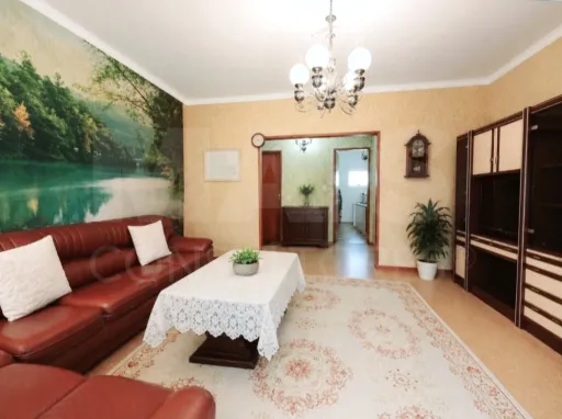 Moradia Bi Familiar inserida num lote de Terreno 1785 m2 em Canha