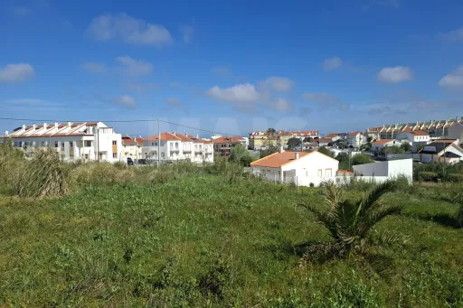 Terreno com Vista Mar Deslumbrante | São Bernardino |Peniche