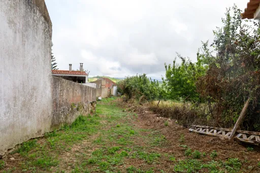 Moradia em Ruína p/ Restauro Bonvizinho