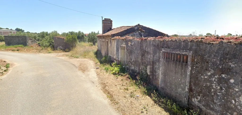 Moradia em ruinas, em Barreirinhas, ALCANEDE