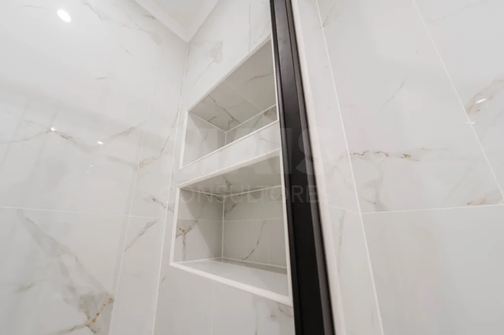 Moradia Geminada T3, Totalmente Remodelada