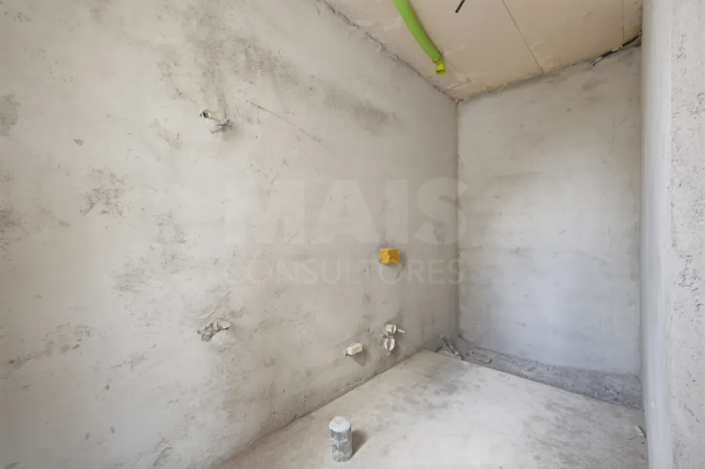 Moradia T4 com piscina em lote de 759m2 em Amoreira Óbidos