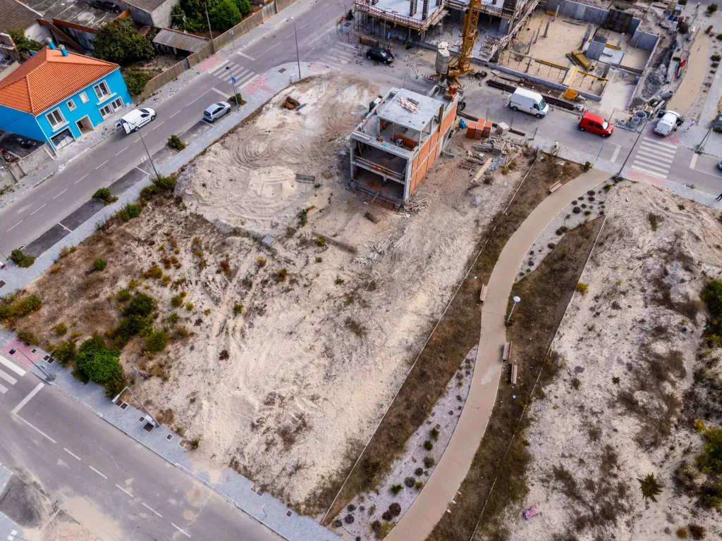 Construção de Moradia Nova com Piscina a Minutos da Praia do Baleal