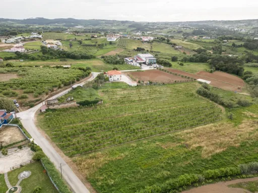 Terreno com PIP aprovado para 6 Moradias