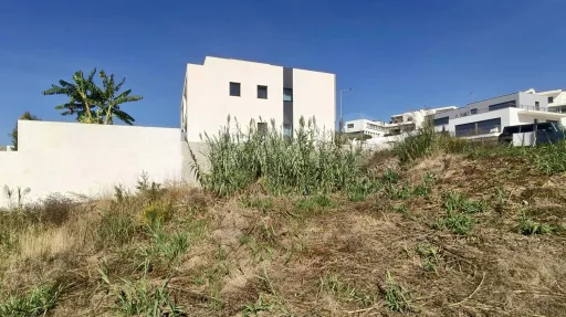 Lote Urbano | Praia da Areia Branca | 294 m²