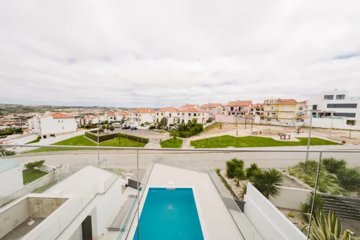 Moradia T3 Nova C/ Vista Mar, Piscina e Garagem, Areia Branca, Lourinhã
