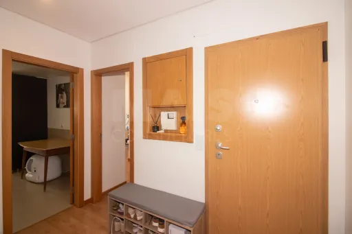 Apartamento T2 Moderno com Garagem | A-da-Beja, Amadora