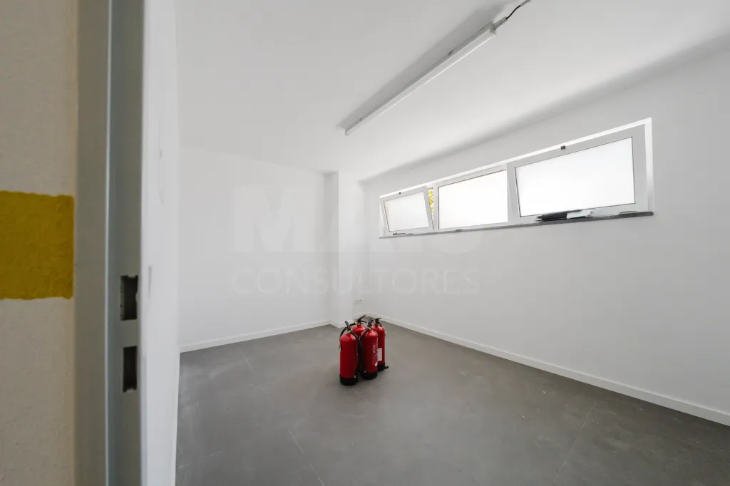Apartamento T2 na Nazaré c/ 2 lugares de garagem