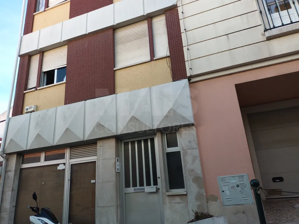 Residential building in the center of Vila Franca de Xira.