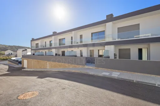 Villas Mar – Moradia V3  com piscina e vista mar  a 150 metros da Praia -Fracao B
