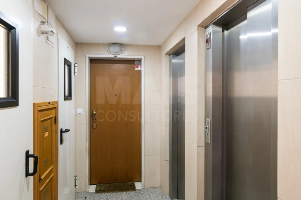 Apartamento T3 com Vista sobre o Rio Tejo