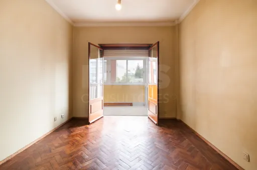 Apartamento T4  em paço de Arcos