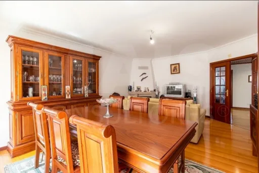 Apartamento T2 | Avenida de Fitares  - Rinchoa – Rio de Mouro - Sintra