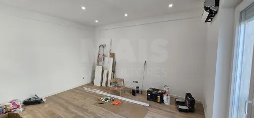 Renovated 2-Bedroom Apartment, Brand New, Dafundo