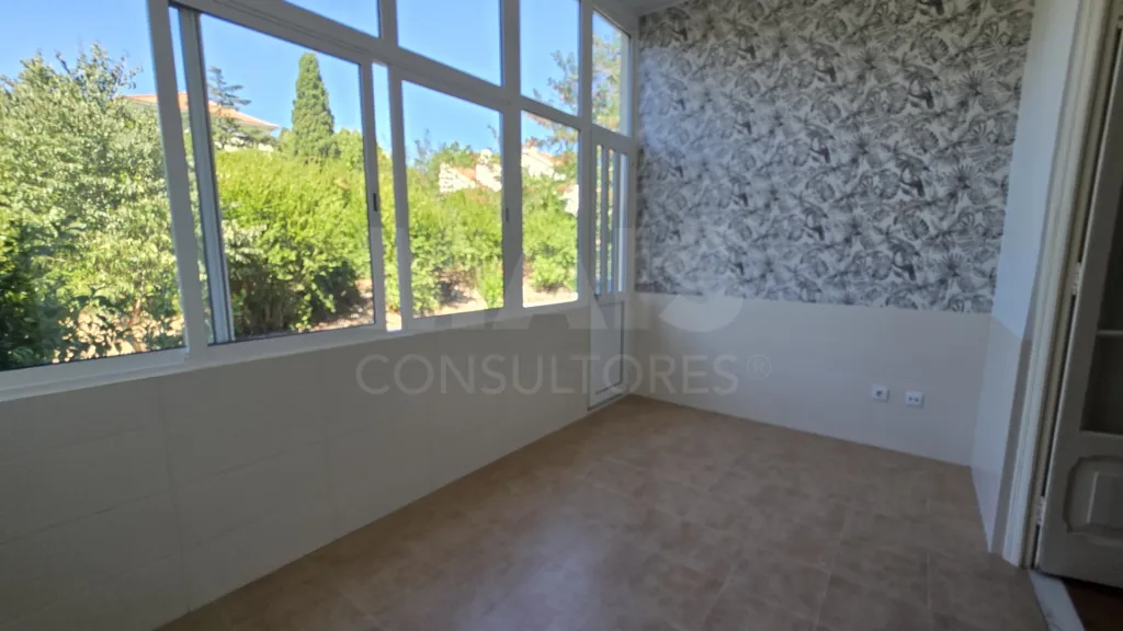 Apartamento T2 em Alcântara