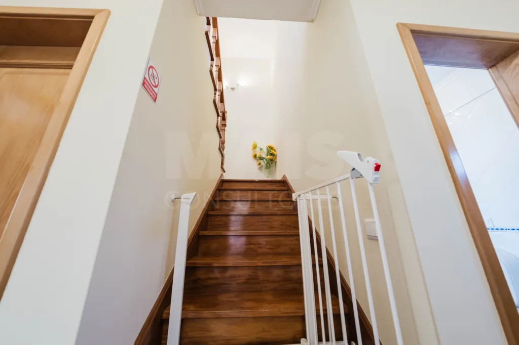 🏡 3-Bedroom House—Furnished and Fully Equipped | Jacuzzi | Garage | Backyard