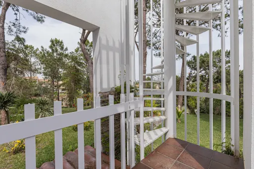 Moradia Contemporânea com terreno 700m2 em Soltroia – Próxima da Praia