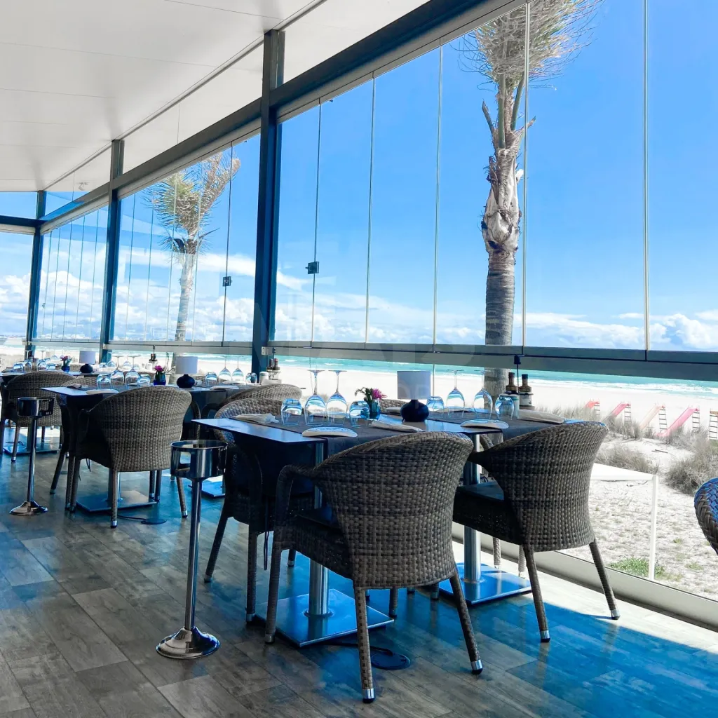 Restaurante de praia e concessão completa - Meia Praia - Lagos