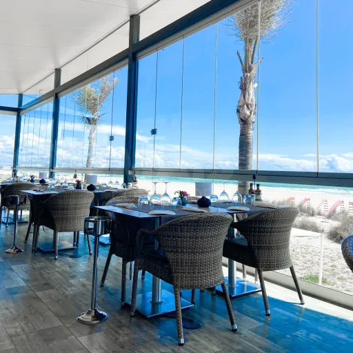 Restaurante de praia e concessão completa - Meia Praia - Lagos