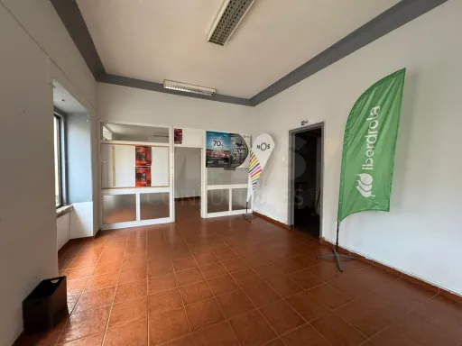 Rés-do-chão para recuperar em Peniche