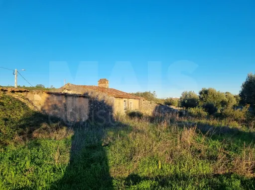 Terreno com Ruina em Barreirinhas, ALCANEDE