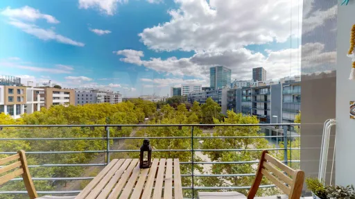 4 bedroom apartment in Parque da Nações