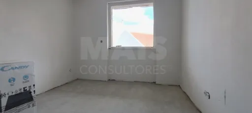 Apartamento T2 2º Andar Remodelado em Benavente