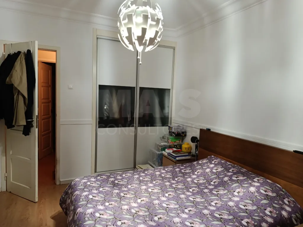 3-bedroom apartment with 116 m² of private living space—an opportunity waiting to be discovered—Buraca