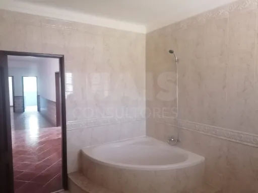 Farm With 7-Bedroom House in Quinta Da Coutada, Vila Franca De Xira